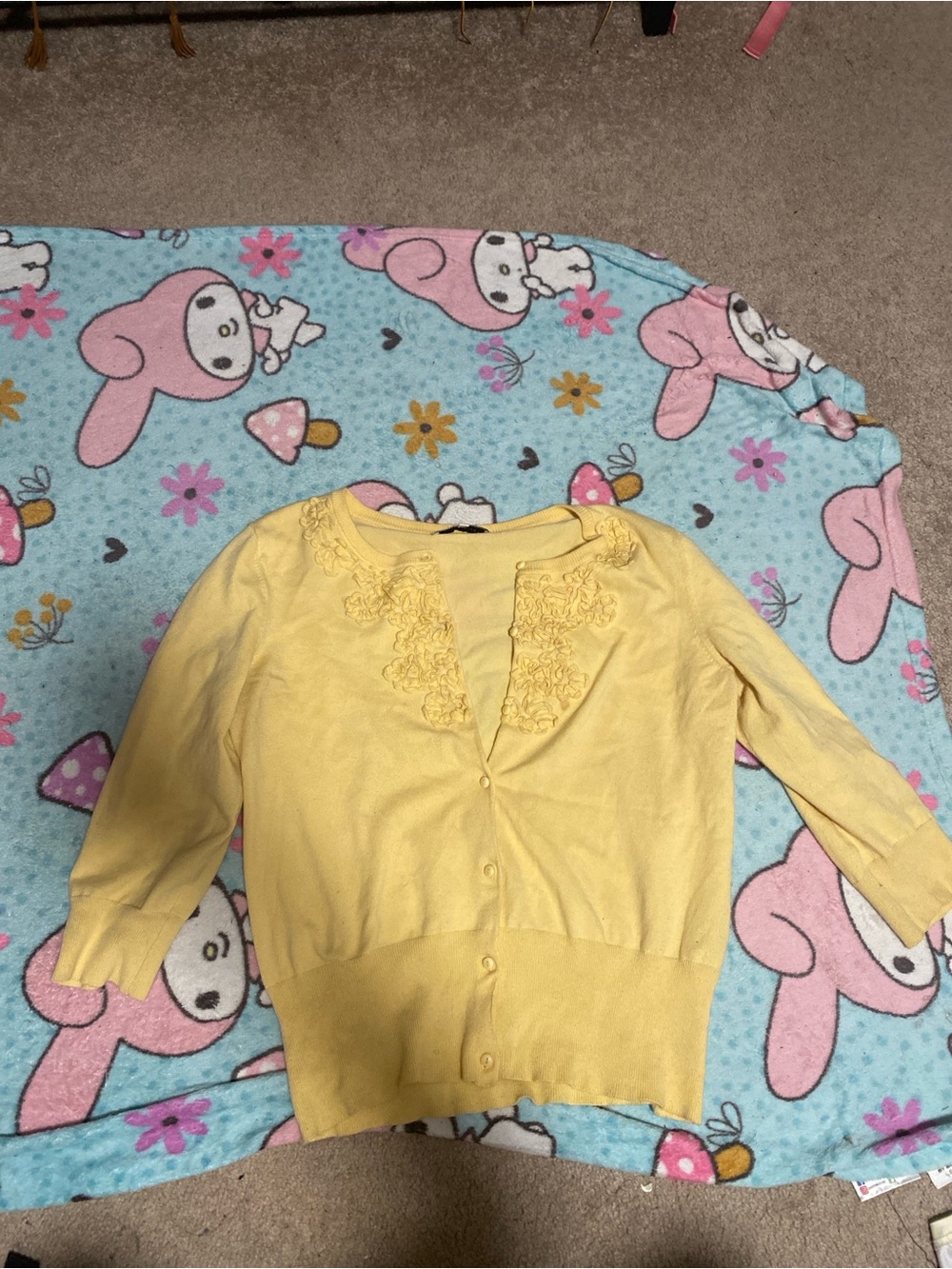 Jones New York Pale Yellow Ruffle-Trim Cardigan